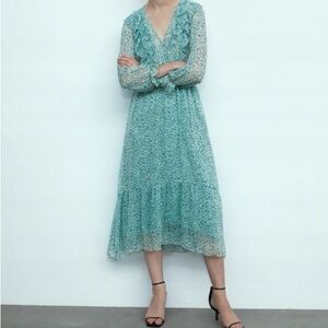 Zara Printed Long Sleeve Ruffled details, Summer/Flowing Dress size M